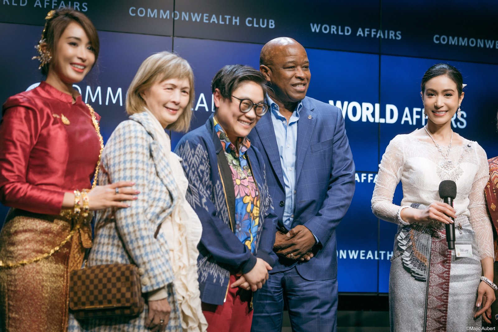 {"ARInfo":{"IsUseAR":false},"Version":"1.0.0","MakeupInfo":{"IsUseMakeup":false},"FaceliftInfo":{"IsChangeEyeLift":false,"IsChangeFacelift":false,"IsChangePostureLift":false,"IsChangeNose":false,"IsChangeFaceChin":false,"IsChangeMouth":false,"IsChangeThinFace":false},"BeautyInfo":{"IsAIBeauty":false,"OldBeautyCount":1,"IsSharpen":false,"SwitchMedicatedAcne":false,"IsBrightEyes":false,"IsOldBeauty":false,"IsReduceBlackEyes":false},"HandlerInfo":{"AppName":2},"FilterInfo":{"IsUseFilter":false}}